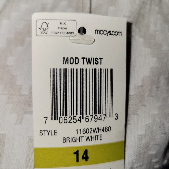 JM Collection: White Top - Picture 7 of 9